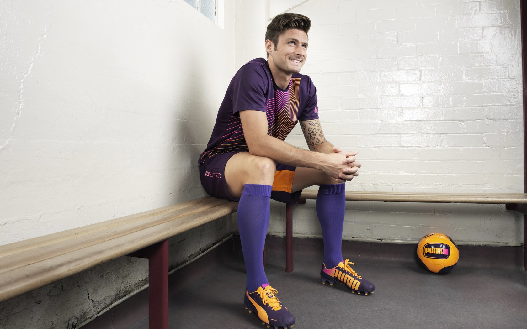 《FIFA》“足球梦想”盛典，虚拟足球引领新纪元！